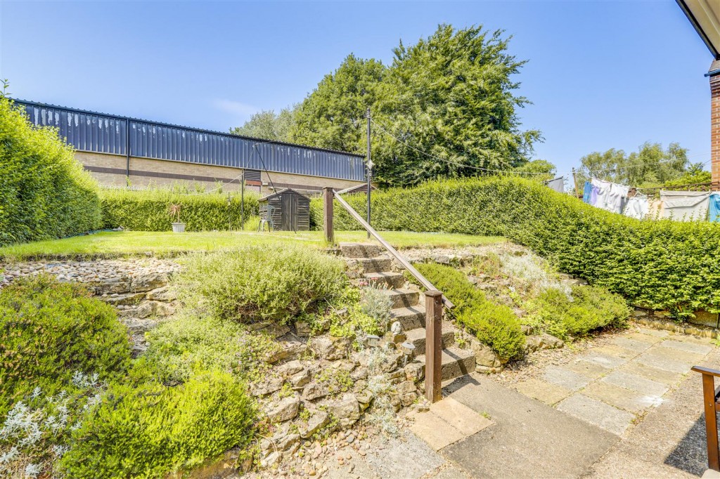Wendling Gardens, Bestwood Park, Nottinghamshire, NG5 5TD