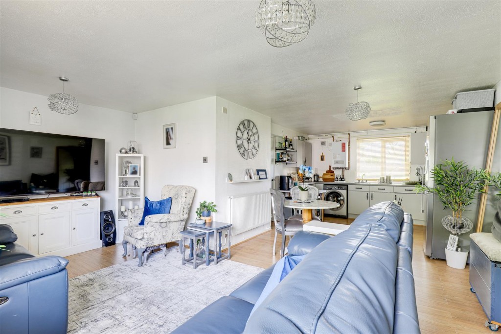 Wyton Close, Bestwood, Nottinghamshire, NG5 5GW