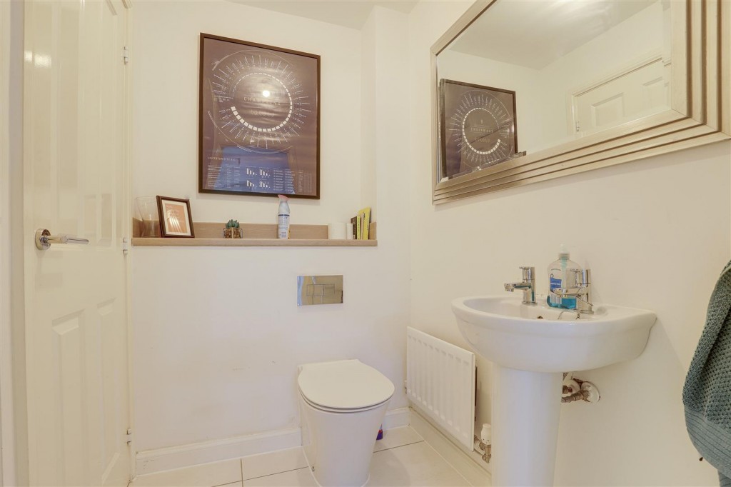 Rose Way, Edwalton, Nottinghamshire, NG12 4JE
