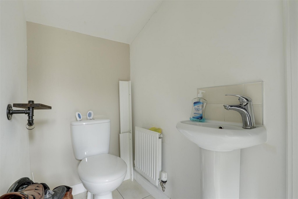 Russet Way, Nottingham, Nottinghamshire, NG8 3QD