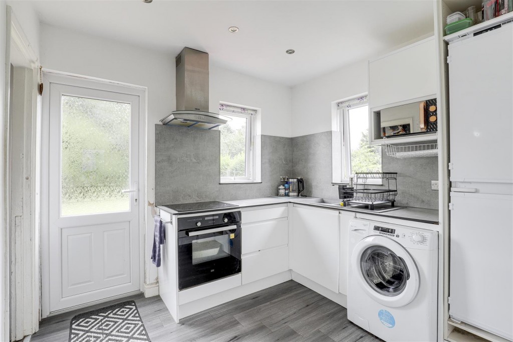 Tenbury Crescent, Aspley, Nottinghamshire, NG8 5HW