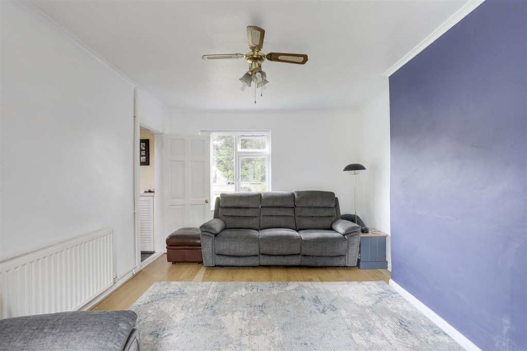 Tenbury Crescent, Aspley, Nottinghamshire, NG8 5HW