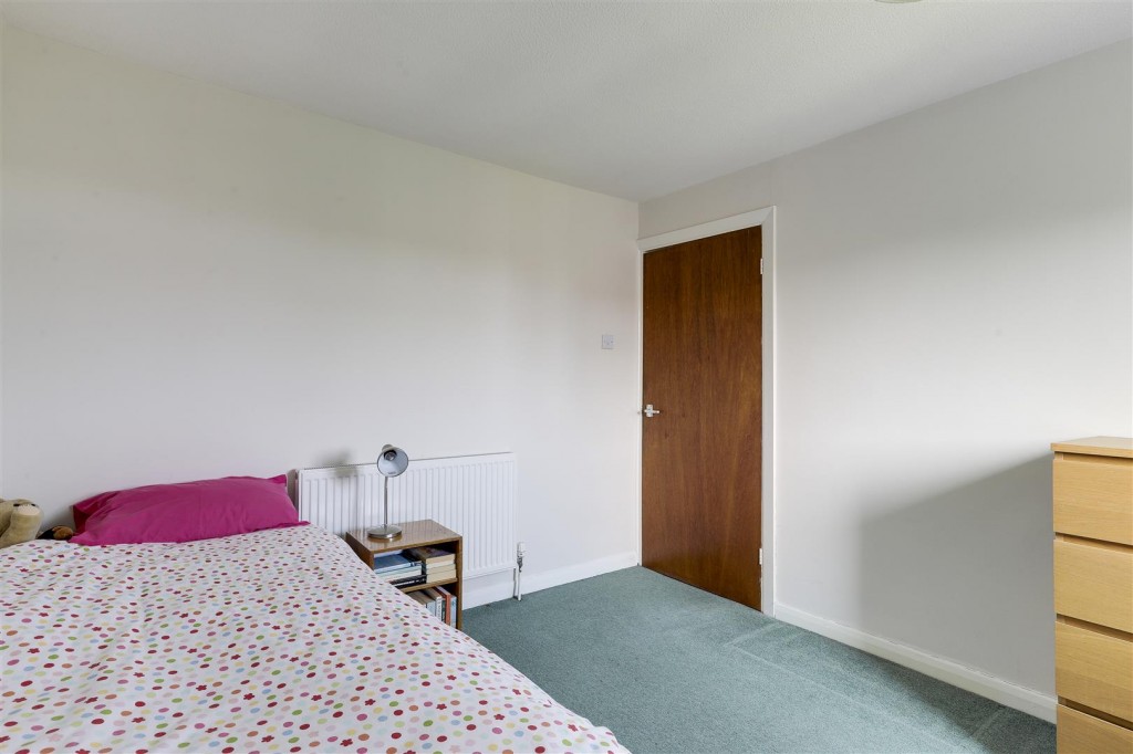 Gedling Road, Arnold, Nottinghamshire, NG5 6PB