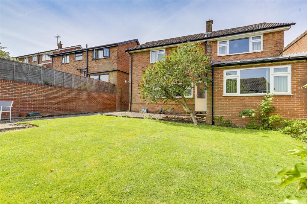Gedling Road, Arnold, Nottinghamshire, NG5 6PB