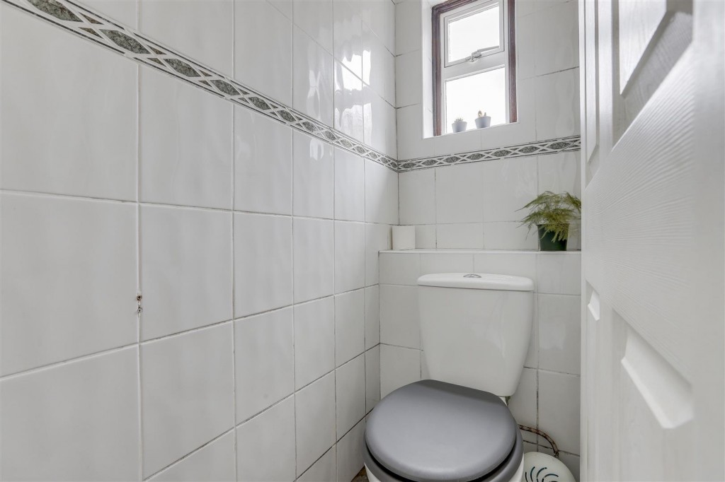 Furlong Avenue, Arnold, Nottinghamshire, NG5 7AP