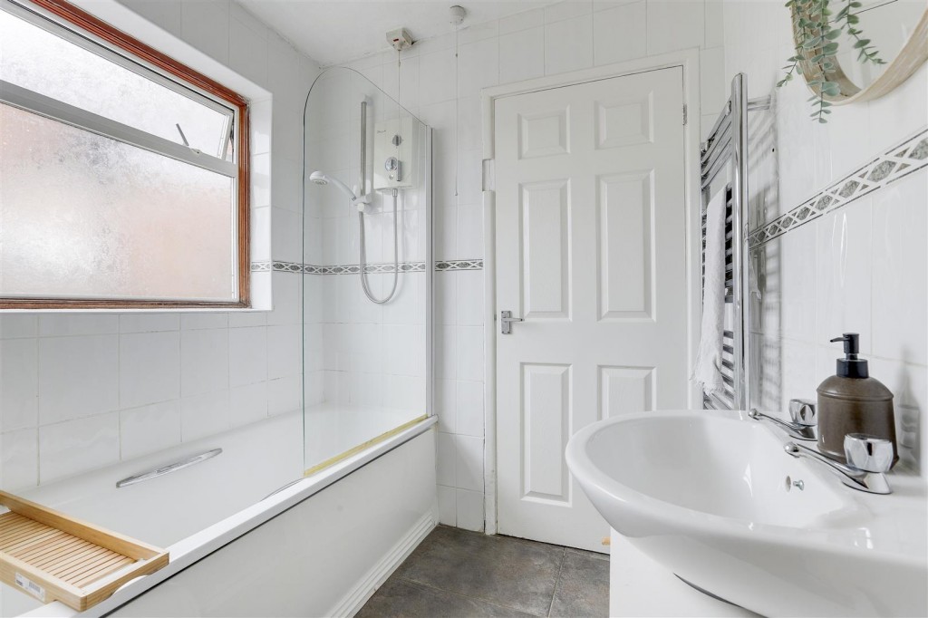Furlong Avenue, Arnold, Nottinghamshire, NG5 7AP