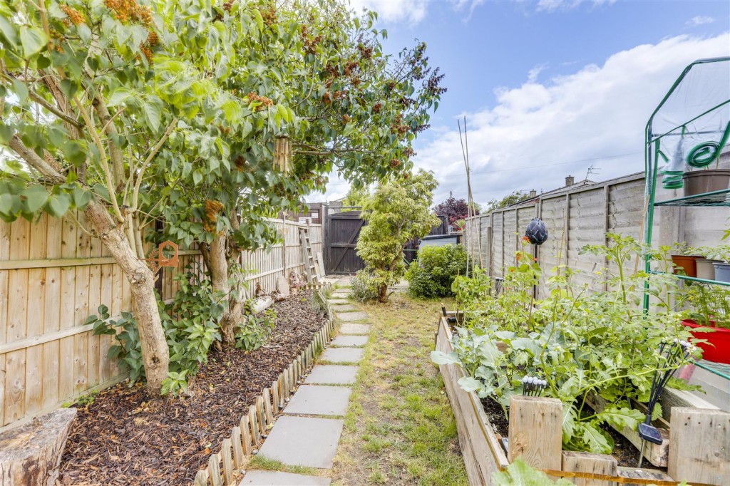 Furlong Avenue, Arnold, Nottinghamshire, NG5 7AP