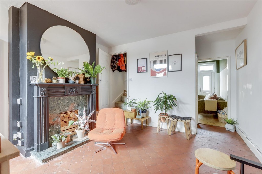 Furlong Avenue, Arnold, Nottinghamshire, NG5 7AP