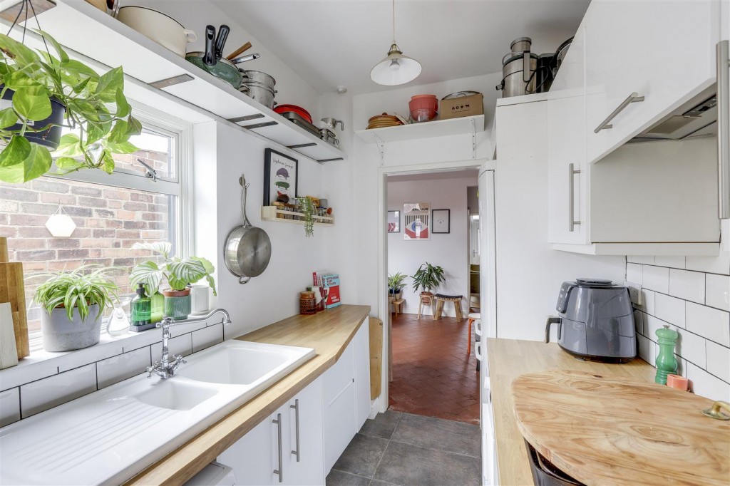 Furlong Avenue, Arnold, Nottinghamshire, NG5 7AP