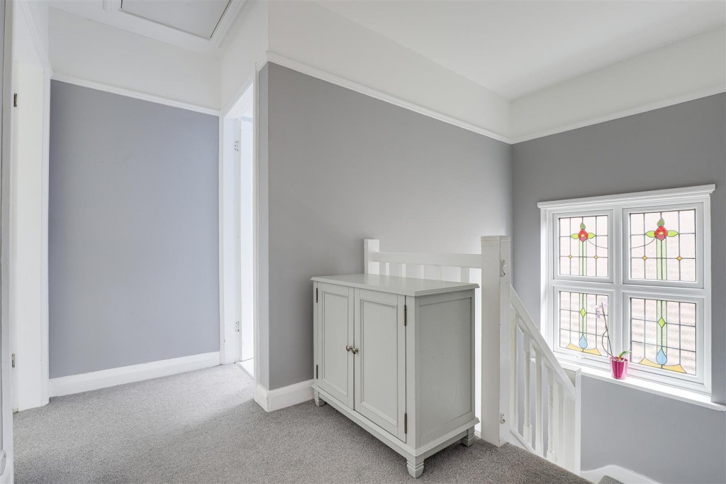 Trowell Road, Wollaton, Nottinghamshire, NG8 2DN
