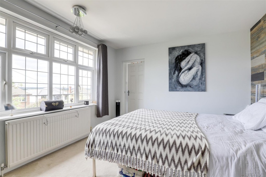 Greythorn Drive, West Bridgford, Nottinghamshire, NG2 7GB