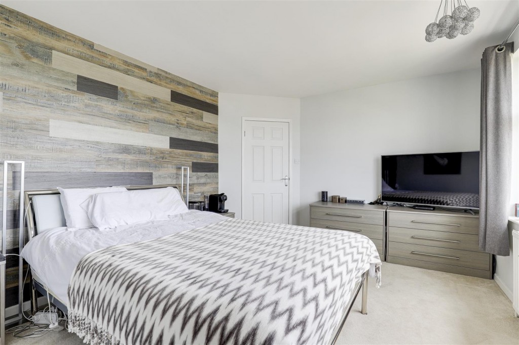 Greythorn Drive, West Bridgford, Nottinghamshire, NG2 7GB