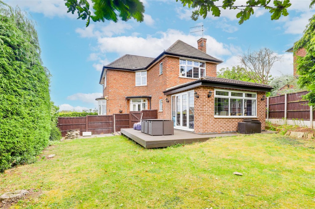 Greythorn Drive, West Bridgford, Nottinghamshire, NG2 7GB