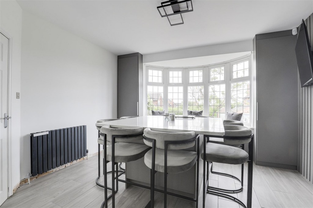 Greythorn Drive, West Bridgford, Nottinghamshire, NG2 7GB