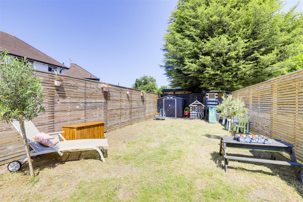 Ruddington Lane, Wilford, Nottinghamshire, NG11 7DB