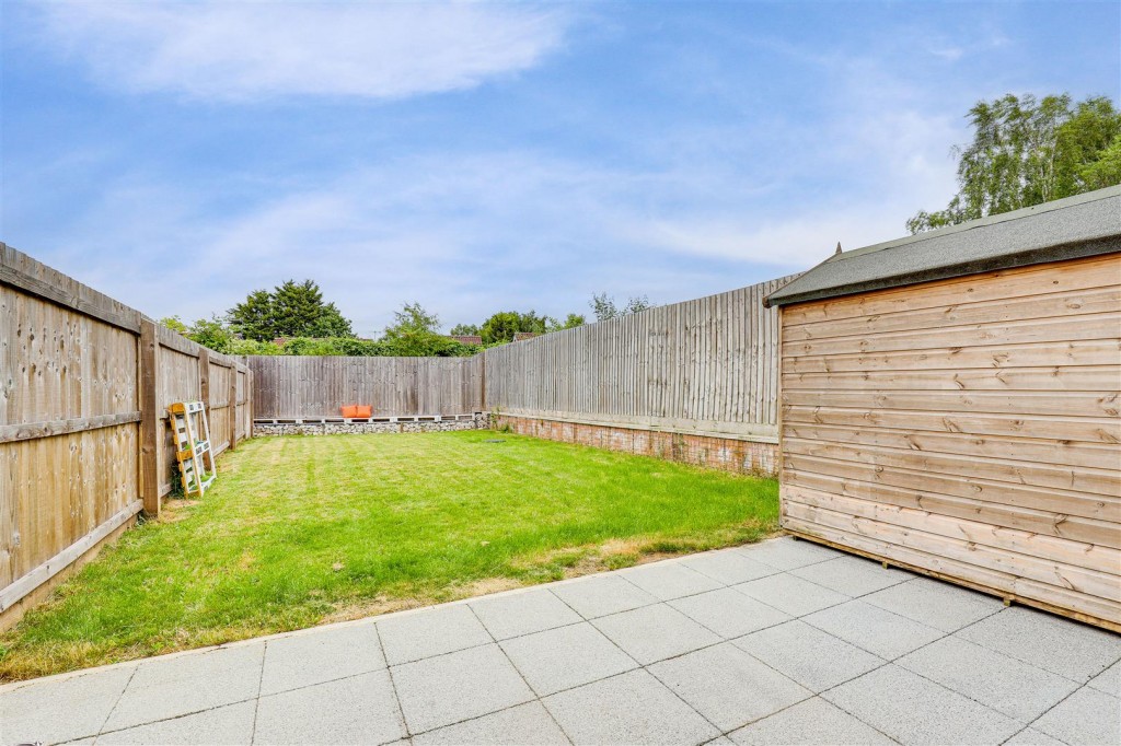 Hall Close, Nottingham, Nottinghamshire, NG5 7RQ