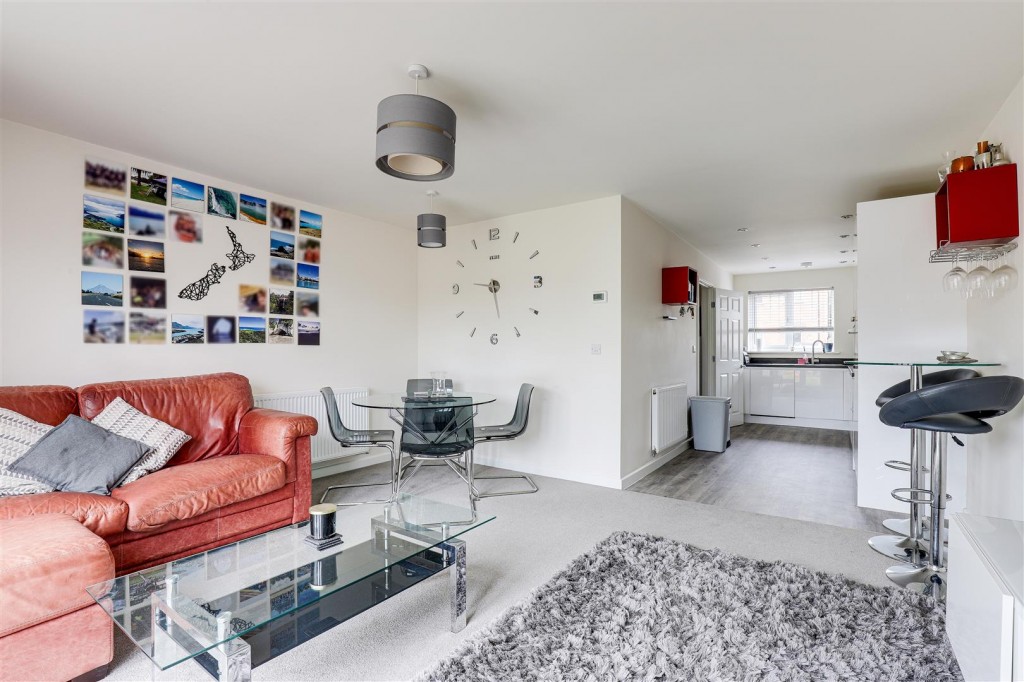 Hall Close, Nottingham, Nottinghamshire, NG5 7RQ