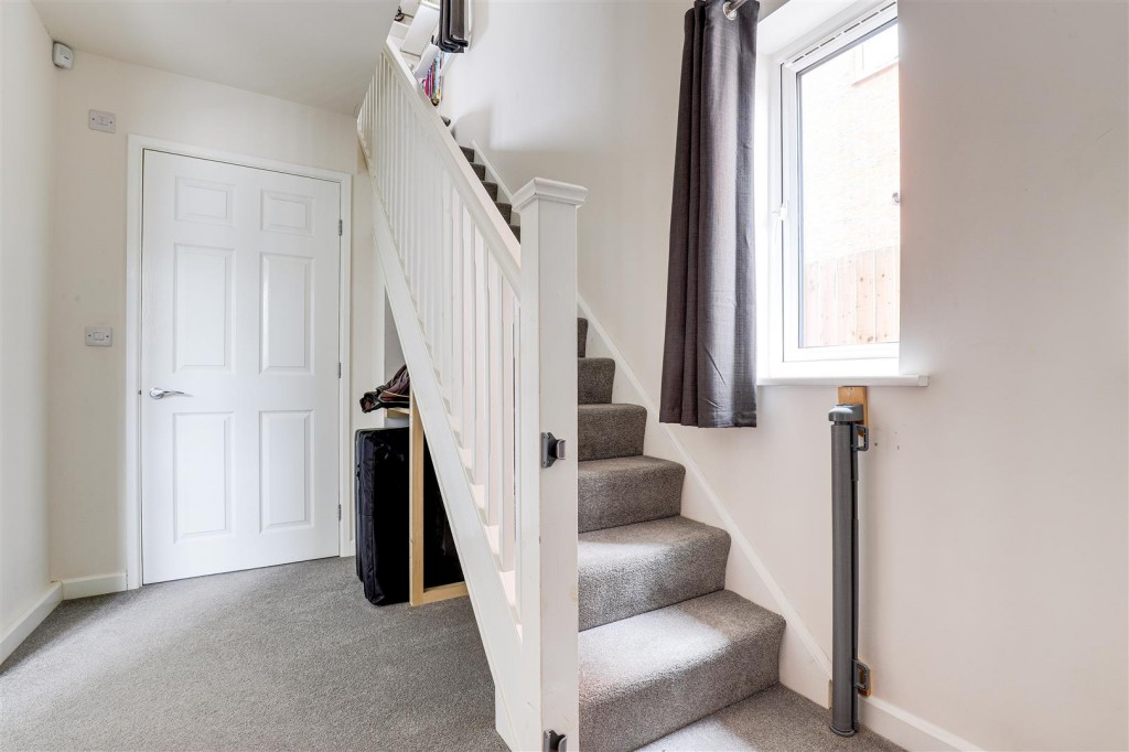 Hall Close, Nottingham, Nottinghamshire, NG5 7RQ
