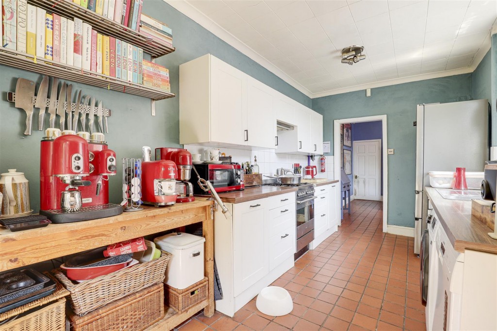 Charnwood Avenue, Long Eaton, Derbyshire, NG10 2HB