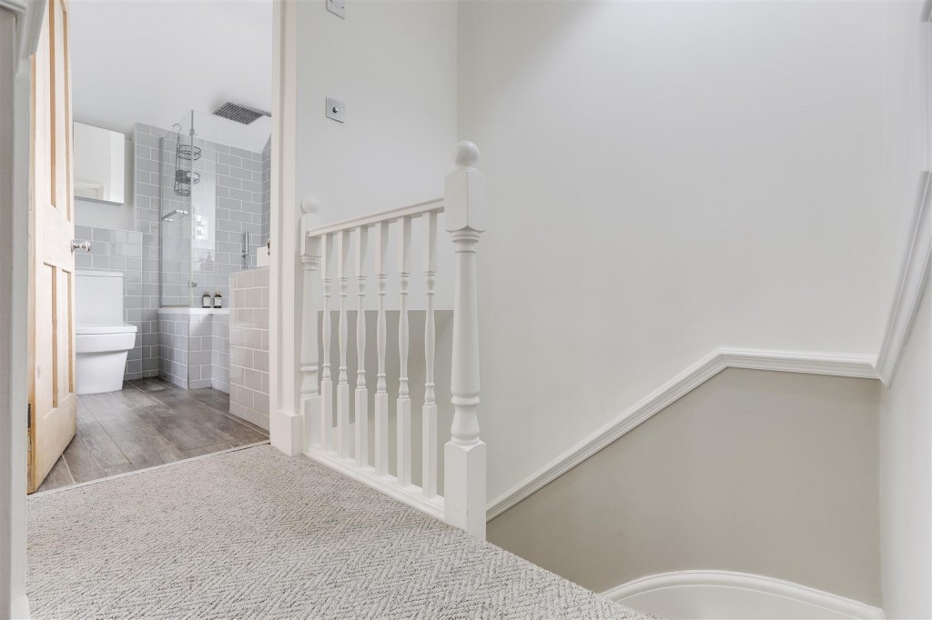Great Northern Cottages, Hucknall, Nottinghamshire, NG15 8AD