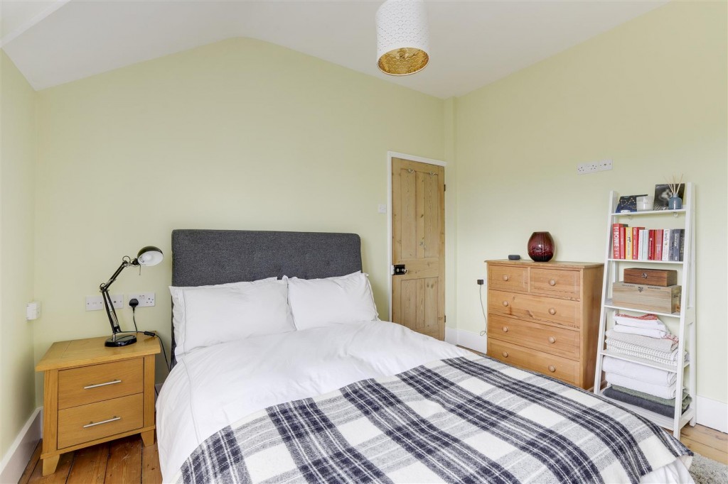 Great Northern Cottages, Hucknall, Nottinghamshire, NG15 8AD