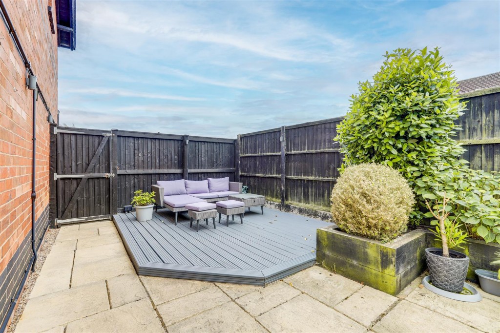 Great Northern Cottages, Hucknall, Nottinghamshire, NG15 8AD