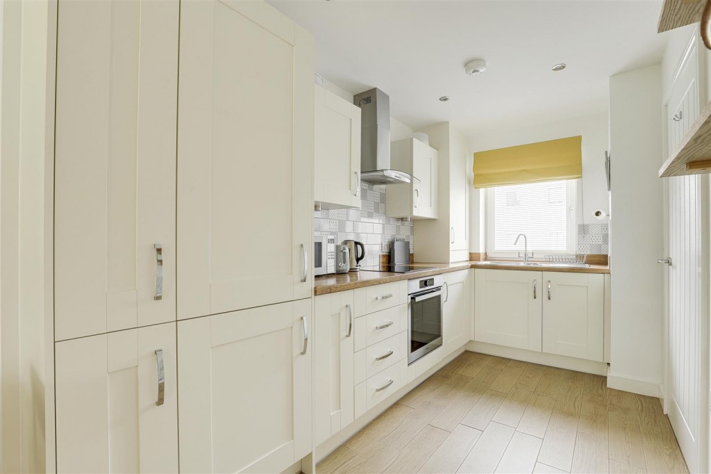 Magpie Crescent, West Bridgford, Nottinghamshire, NG2 7ZJ