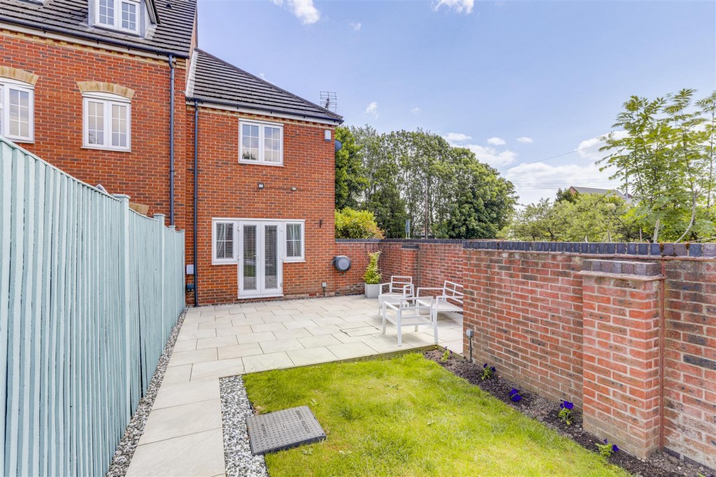 Watnall Road, Hucknall, Nottingham, NG15 6FQ