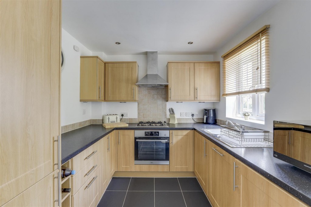 Watnall Road, Hucknall, Nottingham, NG15 6FQ