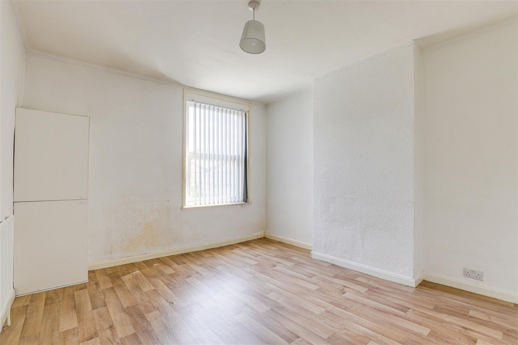 Vernon Road, Basford, Nottinghamshire, NG6 0AT