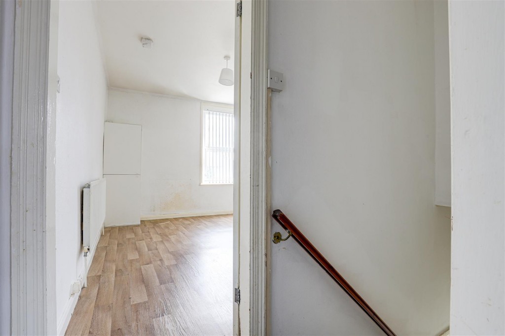 Vernon Road, Basford, Nottinghamshire, NG6 0AT