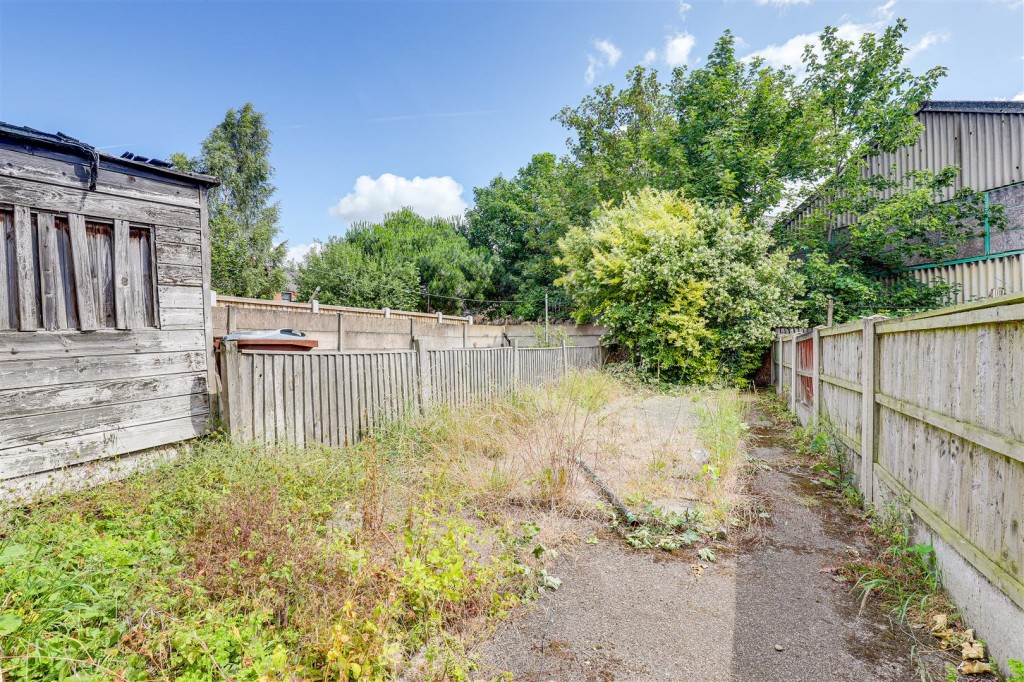 Vernon Road, Basford, Nottinghamshire, NG6 0AT