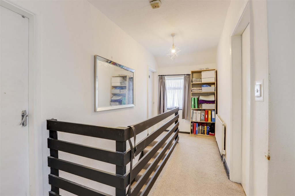 Broad Walk, Nottingham, Nottinghamshire, NG6 0LL