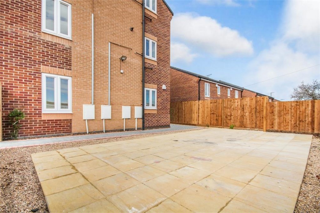 Sherbrook Road, Daybrook, Nottingham, NG5 6AT