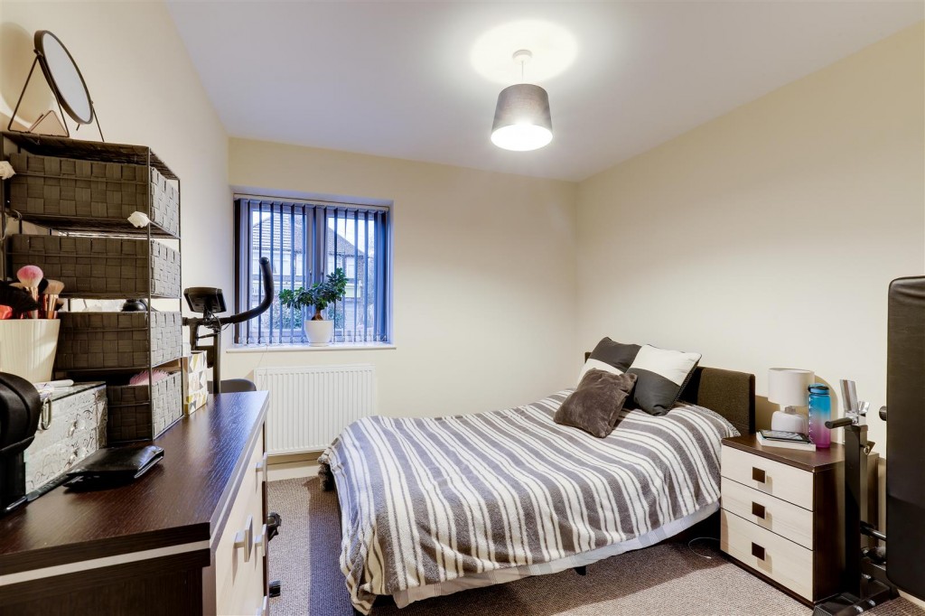 Sherbrook Road, Daybrook, Nottingham, NG5 6AT