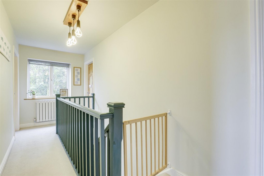 Lorne Grove, Radcliffe-On-Trent, Nottinghamshire, NG12 2FX