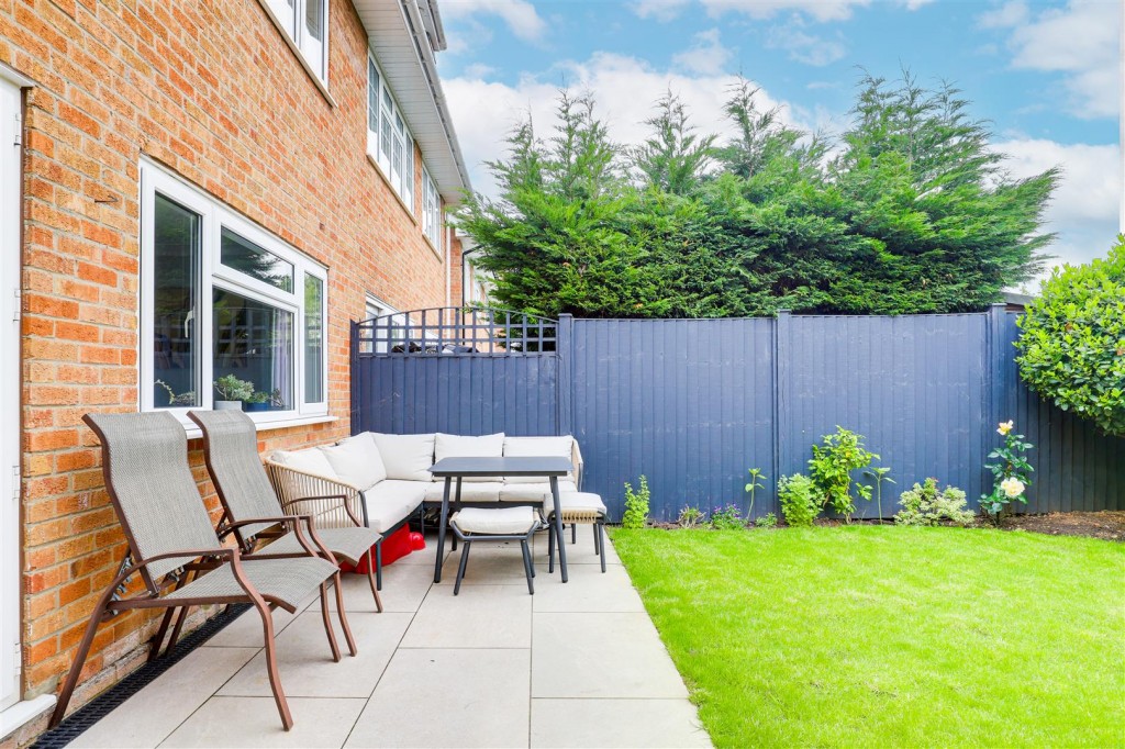 Lorne Grove, Radcliffe-On-Trent, Nottinghamshire, NG12 2FX