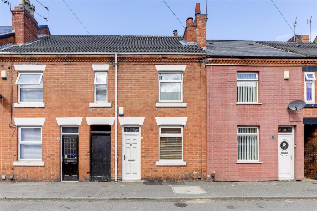 Carlingford Road, Hucknall, Nottinghamshire, NG15 7AE