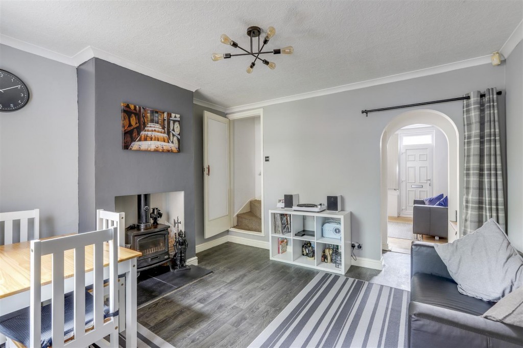 Carlingford Road, Hucknall, Nottinghamshire, NG15 7AE