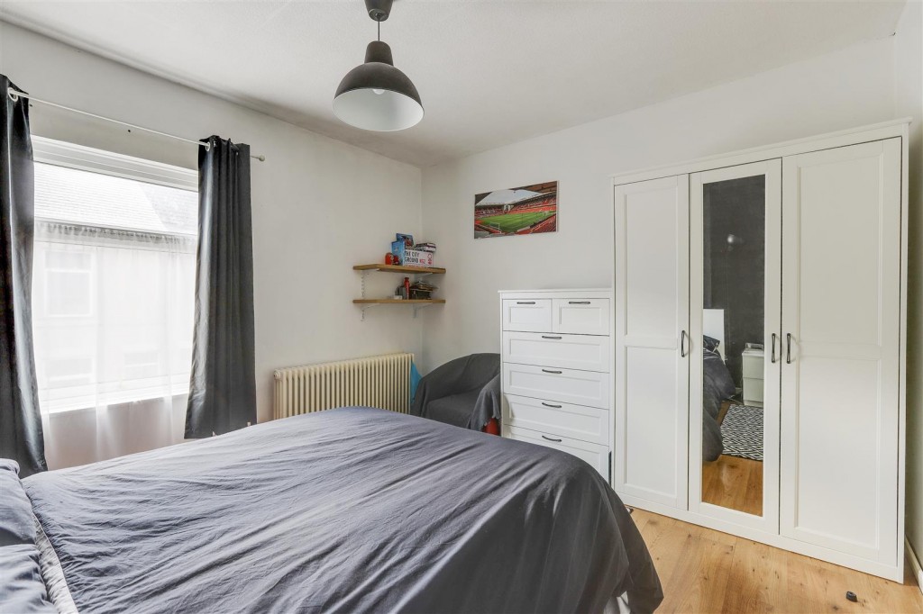 Carlingford Road, Hucknall, Nottinghamshire, NG15 7AE