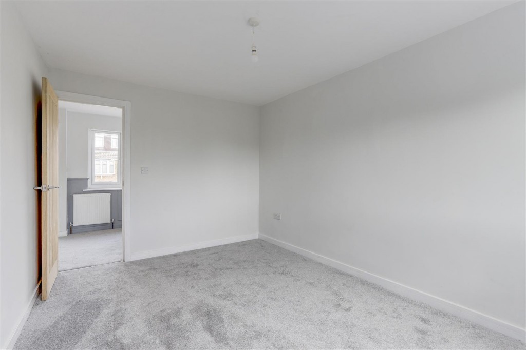 Cokefield Avenue, Nuthall, Nottinghamshire, NG16 1AU