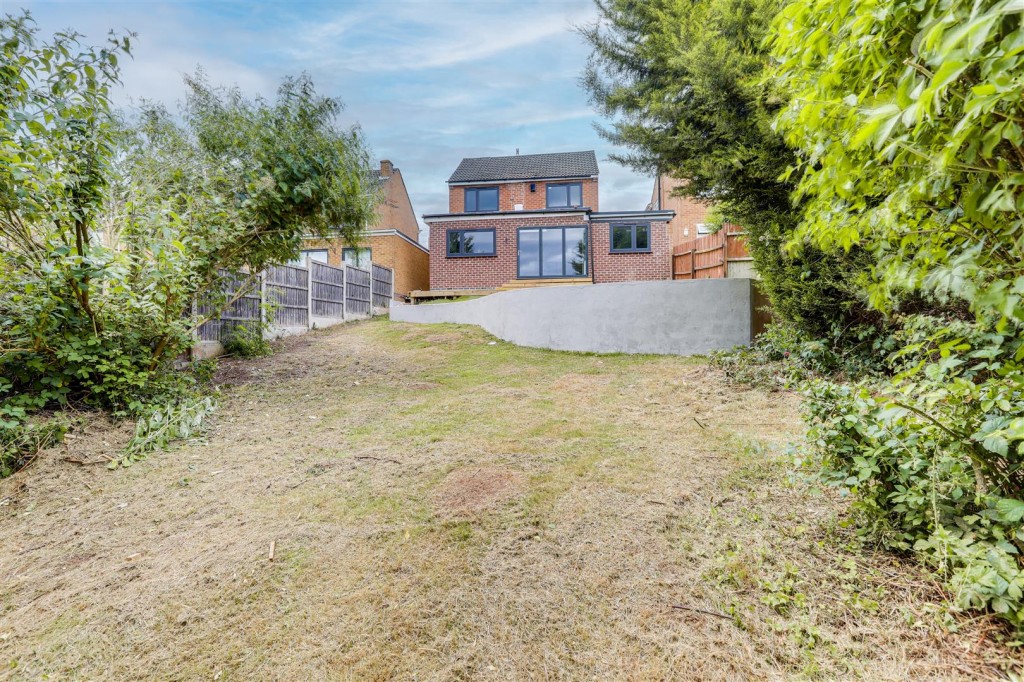 Cokefield Avenue, Nuthall, Nottinghamshire, NG16 1AU
