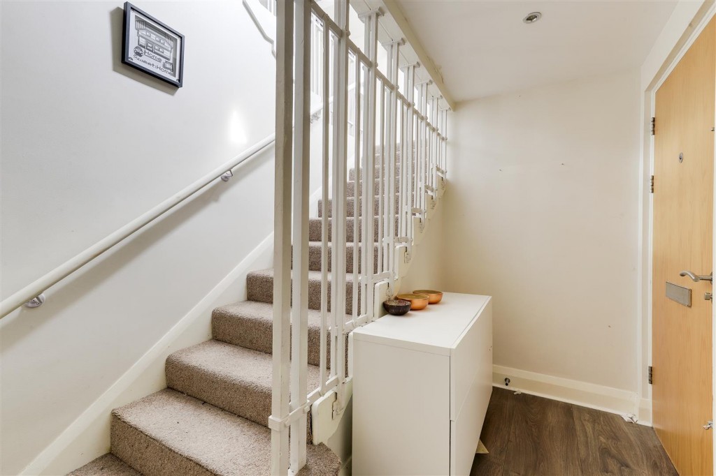 Low Pavement, Nottingham, Nottinghamshire, NG1 7DG