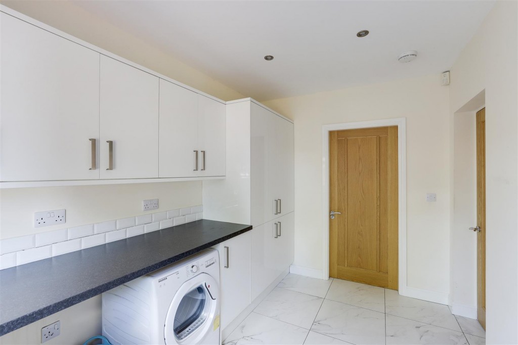 Western Boulevard, Aspley, Nottinghamshire, NG8 5GN