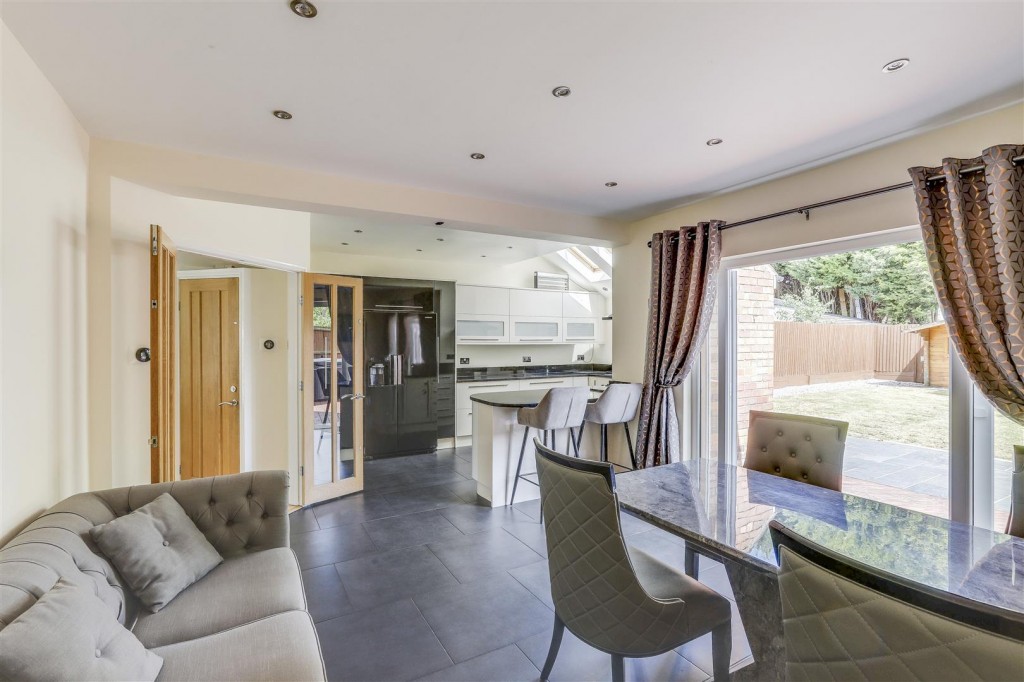 Western Boulevard, Aspley, Nottinghamshire, NG8 5GN