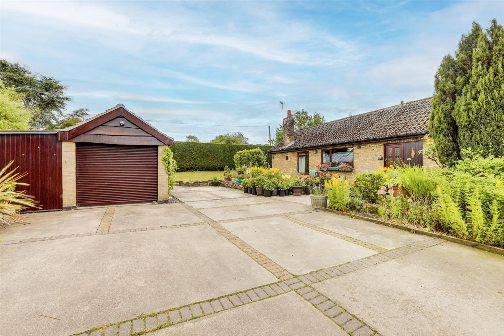 Commonside, Selston, Nottinghamshire, NG16 6FJ