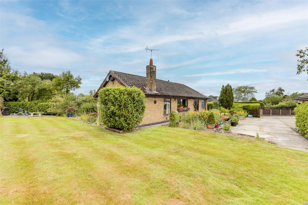 Commonside, Selston, Nottinghamshire, NG16 6FJ