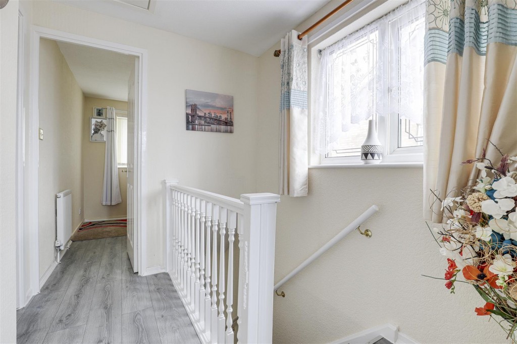 Lynmouth Drive, Ilkeston, Derbyshire, DE7 9HN
