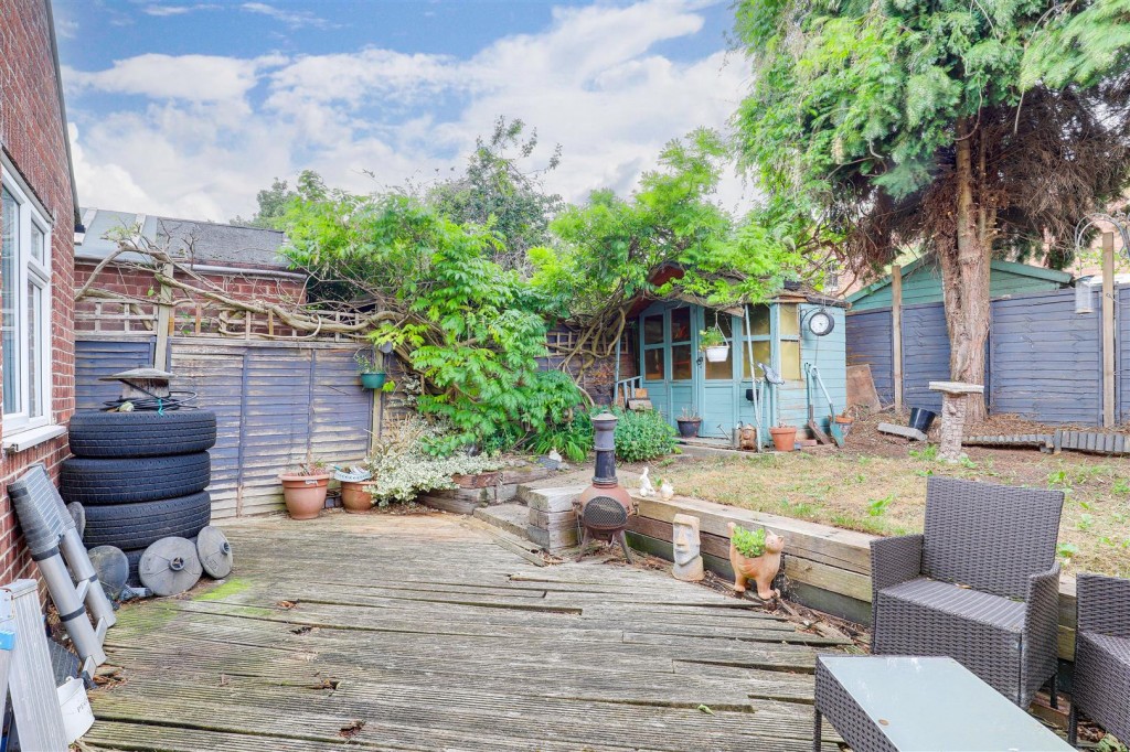 Oakfield Road, Stapleford, Nottinghamshire, NG9 8FF