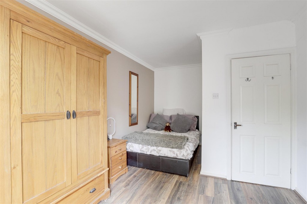 Oakfield Road, Stapleford, Nottinghamshire, NG9 8FF
